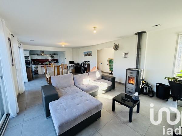 Maison 6 pièces de 136 m² à Châteaubriant (44110)