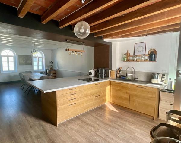 Maison à vendre au centre-ville de Mehun Sur Yevre