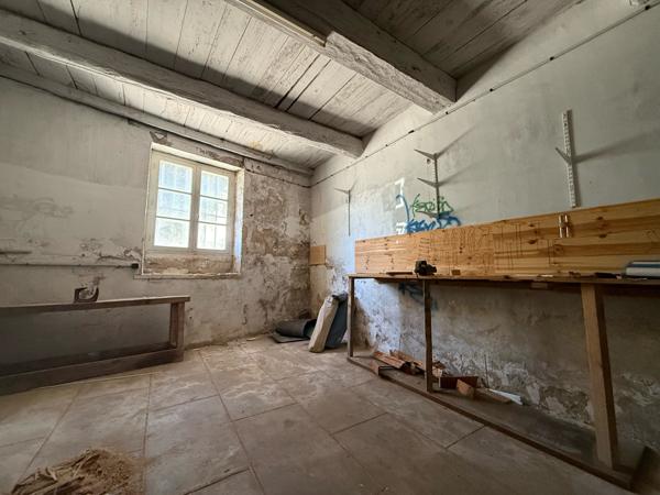 Lodève (34700) EN EXCLUSIVITE !!! Appartement de 371m² + Garage de 80m²