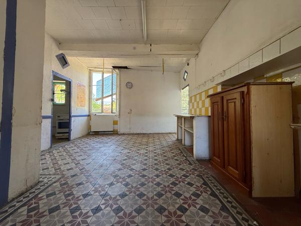 Lodève (34700) EN EXCLUSIVITE !!! Appartement de 371m² + Garage de 80m²