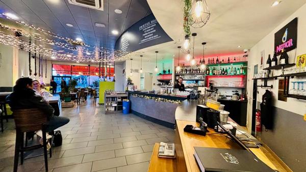 SEYNOD – RESTAURANT BRASSERIE À FORTE NOTORIÉTÉ – EMPLACEMENT N°1 EN GALERIE COMMERCIALE