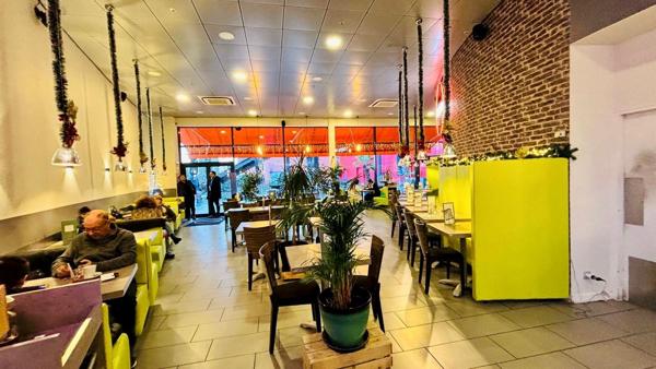 SEYNOD – RESTAURANT BRASSERIE À FORTE NOTORIÉTÉ – EMPLACEMENT N°1 EN GALERIE COMMERCIALE
