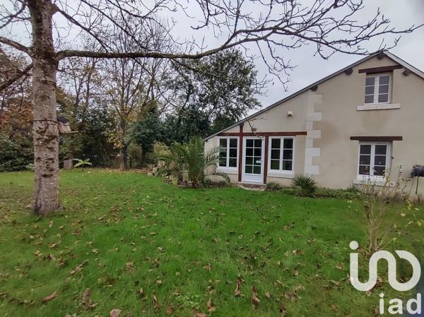 Longère 5 pièces de 250 m² à Écueillé (36240)