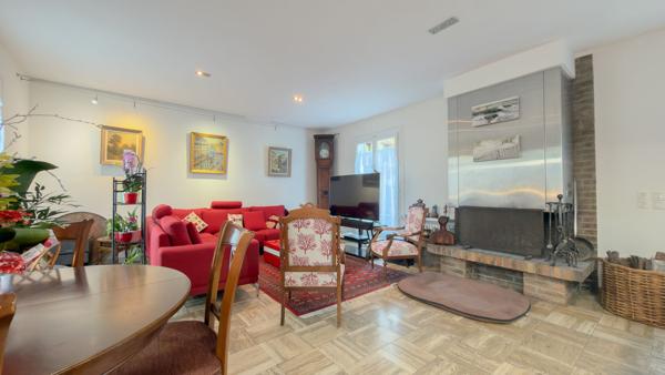 Maison de plain-pied - Yerres 8 pièce(s) 182 m2