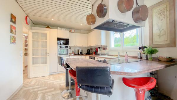 Maison de plain-pied - Yerres 8 pièce(s) 182 m2