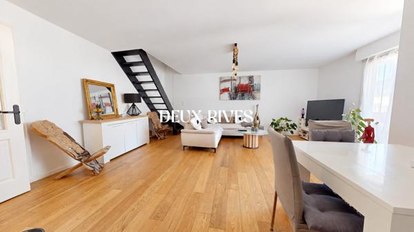 Nantes SUD , Magnifique T4 duplex en dernier étage avec garage