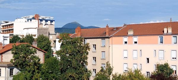 Les facs !! studio + balcon