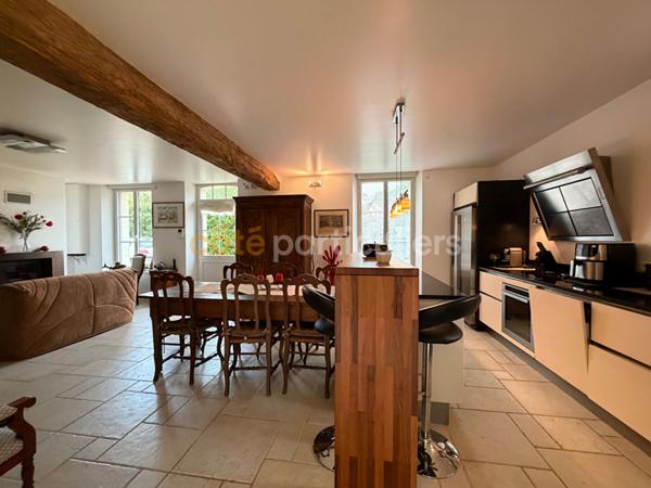 Vente Maison220 m² - 11 Pièces - SAINT OUEN LES VIGNES (37530)