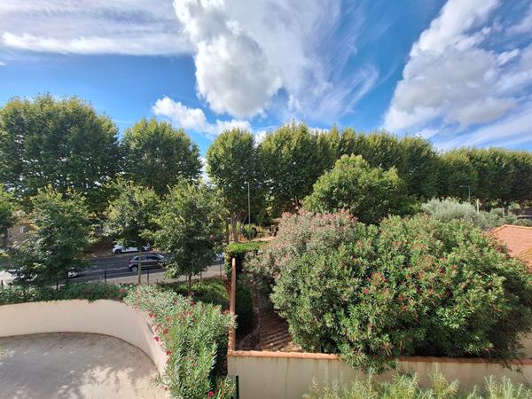 Hyères OUEST - Appartement T2 - Terrasse -Stationnement privé - Ascenseur