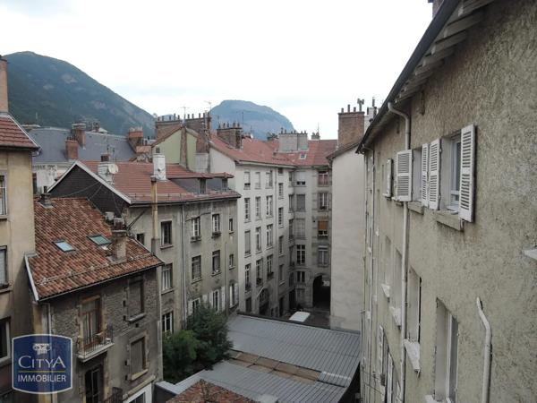Appartement à louer 2 pièces 61.92m² Grenoble (38000)