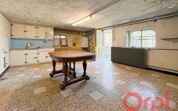 Maison à vendre    5 pièces •  Saint-Amand-Montrond