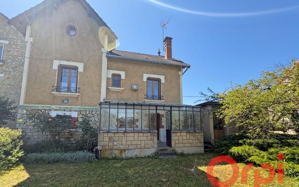 Maison à vendre    5 pièces •  Saint-Amand-Montrond