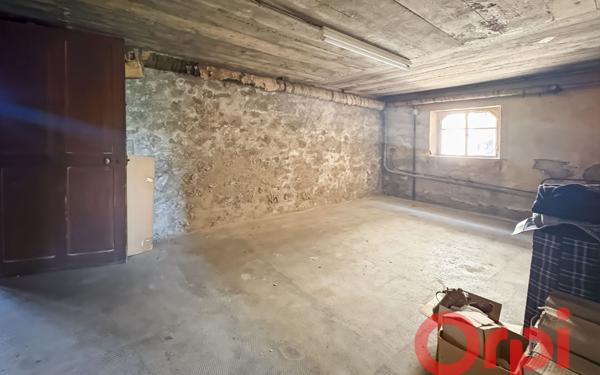 Maison à vendre    5 pièces •  Saint-Amand-Montrond