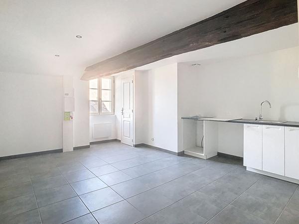 Immeuble rénové Saumur 3 logements