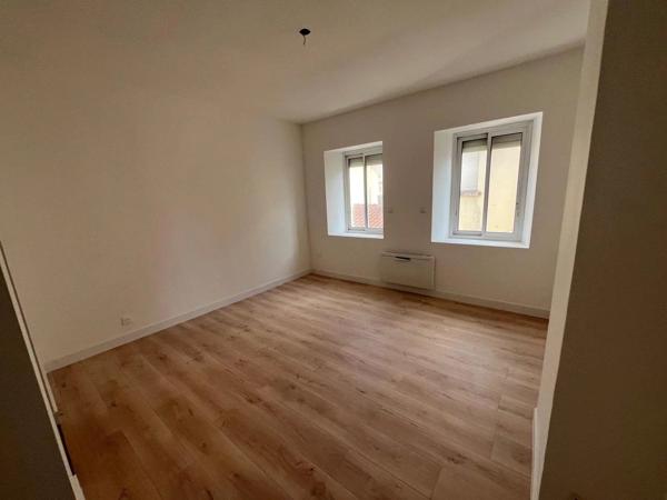 Location                                                      Appartement
                        
                     1 pièces                      24 m2                     à Perpignan