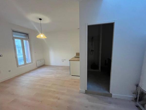 Location                                                      Appartement
                        
                     1 pièces                      24 m2                     à Perpignan