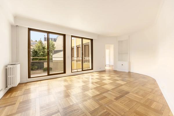 Appartement Paris 7 e - SÉGUR / INVALIDES
