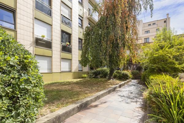 Appartement Paris 7 e - SÉGUR / INVALIDES