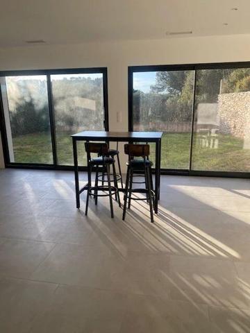 Vente Villa 6 pièces 150 m2 à Ventabren