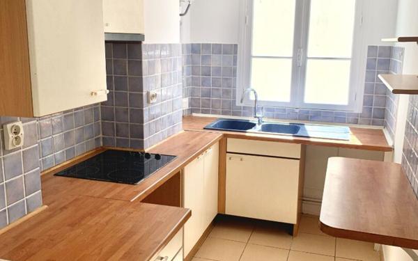 Appartement à louer    3 pièces • 59 m2 Paris 15