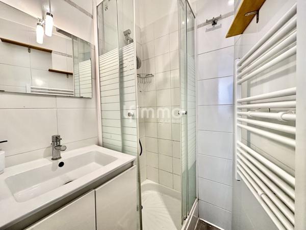 Bas Montreuil- République- 3P-1CH 43m2- Balcon-Cave