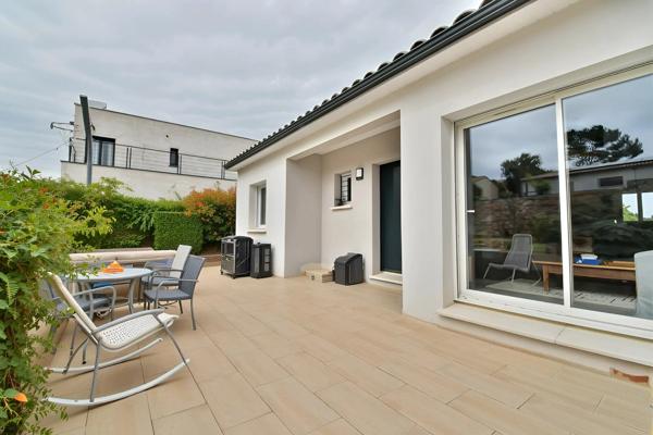 Maison de Plain-PIED à vendre 4 pièces NIMES (30) Secteur Petit Védelin