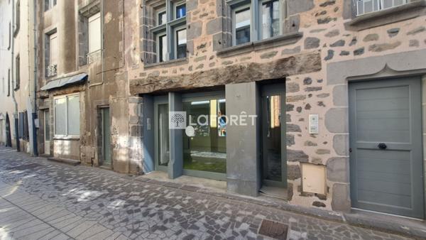 Location local commercial Saint-Flour - 5 pièce(s) - 100 m² - 500 €/mois
