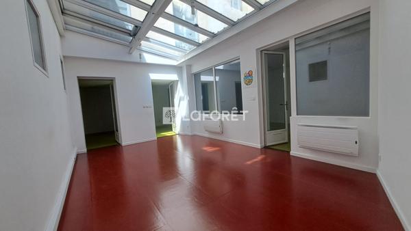 Location local commercial Saint-Flour - 5 pièce(s) - 100 m² - 500 €/mois