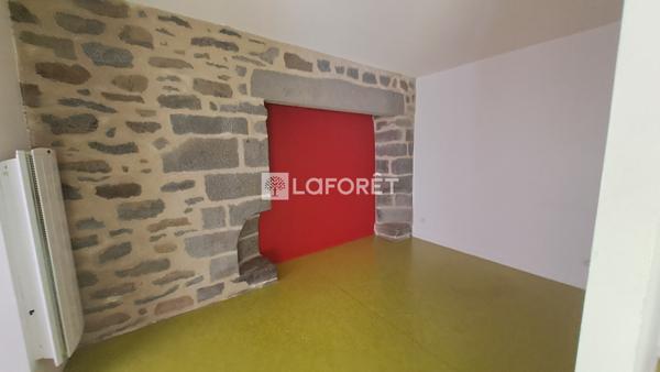 Location local commercial Saint-Flour - 5 pièce(s) - 100 m² - 500 €/mois