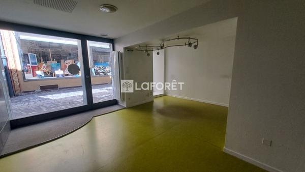 Location local commercial Saint-Flour - 5 pièce(s) - 100 m² - 500 €/mois