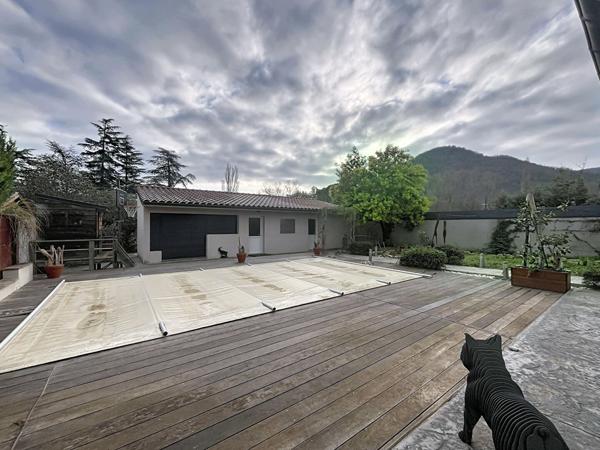 Agréable villa 4 chambres à Baix de138 m2