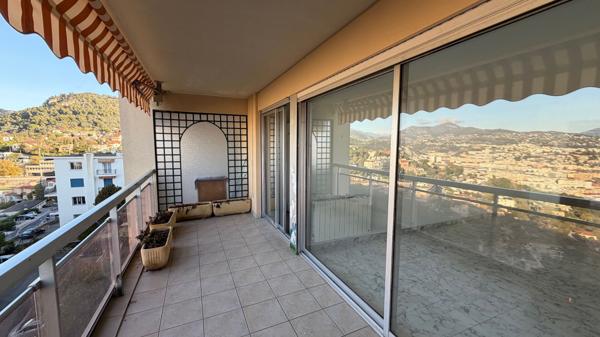 Appartement Nice VUE MER 3 pièce(s) 81.10 m2 + GARAGE ET CAVE -