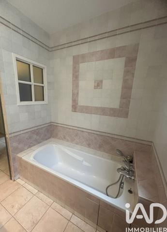 Maison à vendre 7 pièces 138 m² Bagnols-sur-Cèze