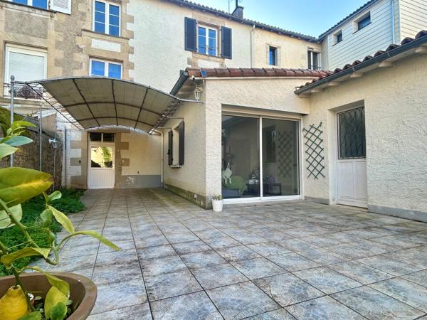 MAISON TYPE 6 - CENTRE VILLE PARC DE BLOSSAC Poitiers (86000)