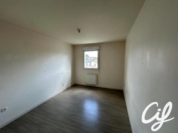Appartement à vendre à Roche-sur-Yon (85000)