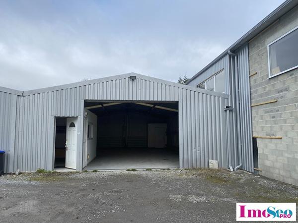 Entrepôt / Local industriel à VENDRE
