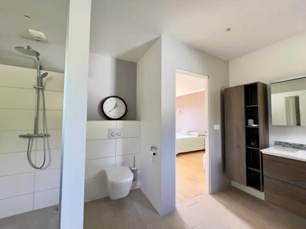 MAISON D'EXCEPTION DE 248m2 AVEC VUE PANORAMIQUE SUR LES MONTAGNES