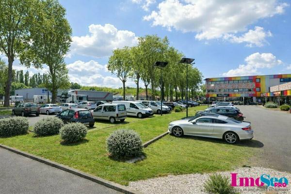 Local commerfcial à VENDRE