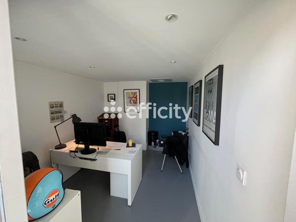 Bureau 8 pièces - 230 m²