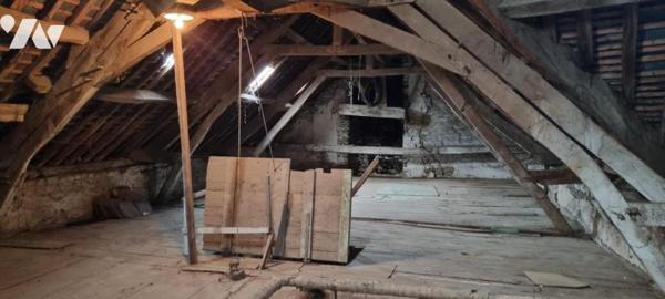 LA GUERCHE DE BGNE - Maison avec dépendances et terrain