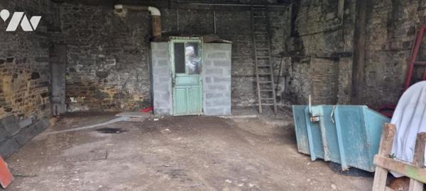 LA GUERCHE DE BGNE - Maison avec dépendances et terrain