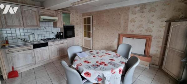 LA GUERCHE DE BGNE - Maison avec dépendances et terrain