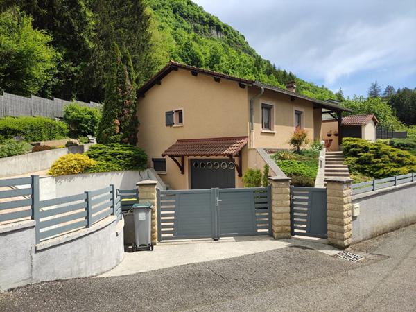 Maison 6 pièces 95m2 avec piscine
