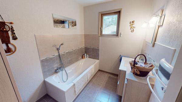 Maison 6 pièces 95m2 avec piscine