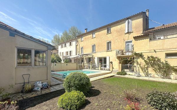 Maison à vendre    6 pièces •  Sorgues