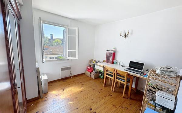 Maison à vendre    6 pièces •  Sorgues