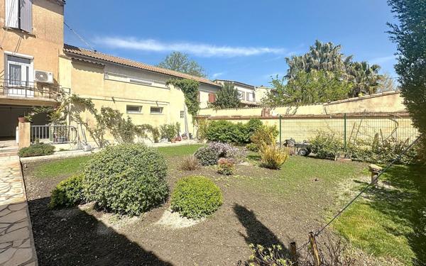 Maison à vendre    6 pièces •  Sorgues