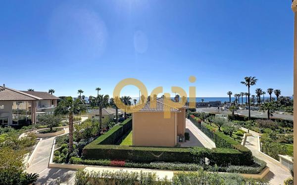 Appartement à vendre    2 pièces • 67,61 m2 Fréjus