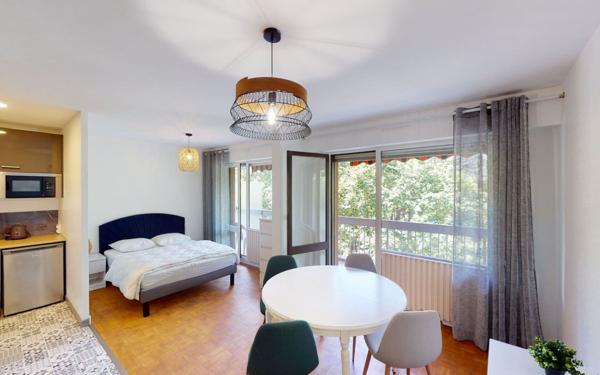Appartement à louer    1 pièce • 33,02 m2 Saint-Étienne