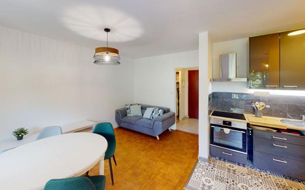 Appartement à louer    1 pièce • 33,02 m2 Saint-Étienne